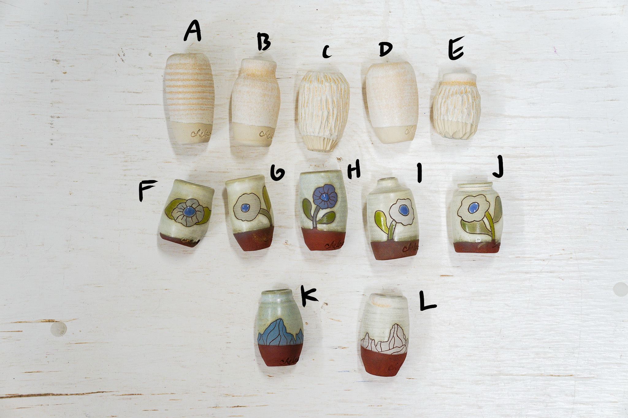 MAGNET bud vases in Bone