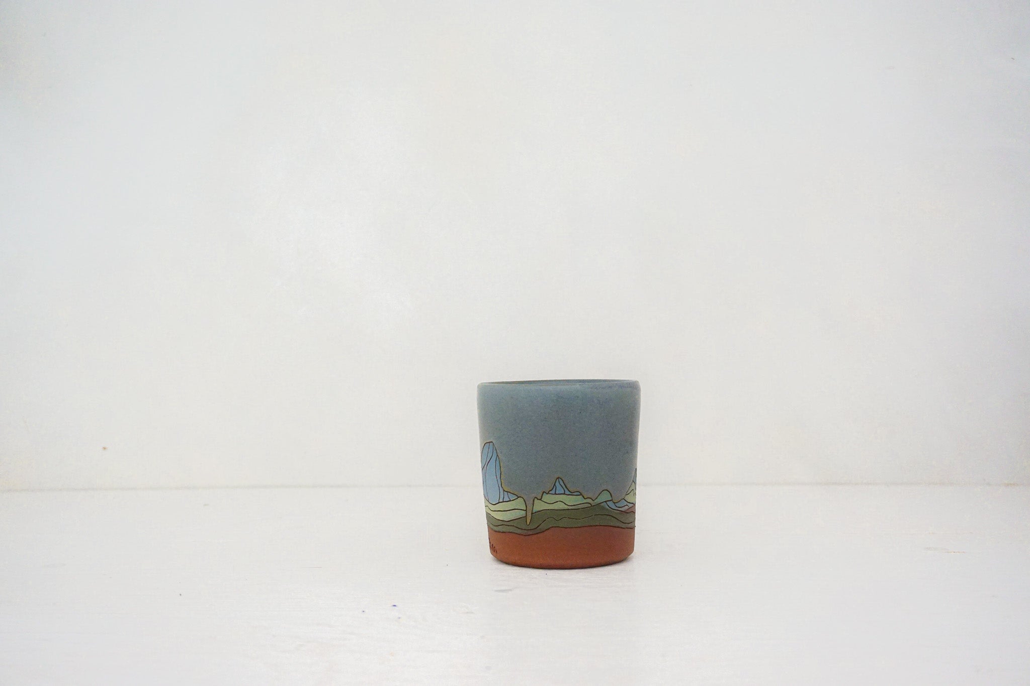 E Teton blues cup in STONE