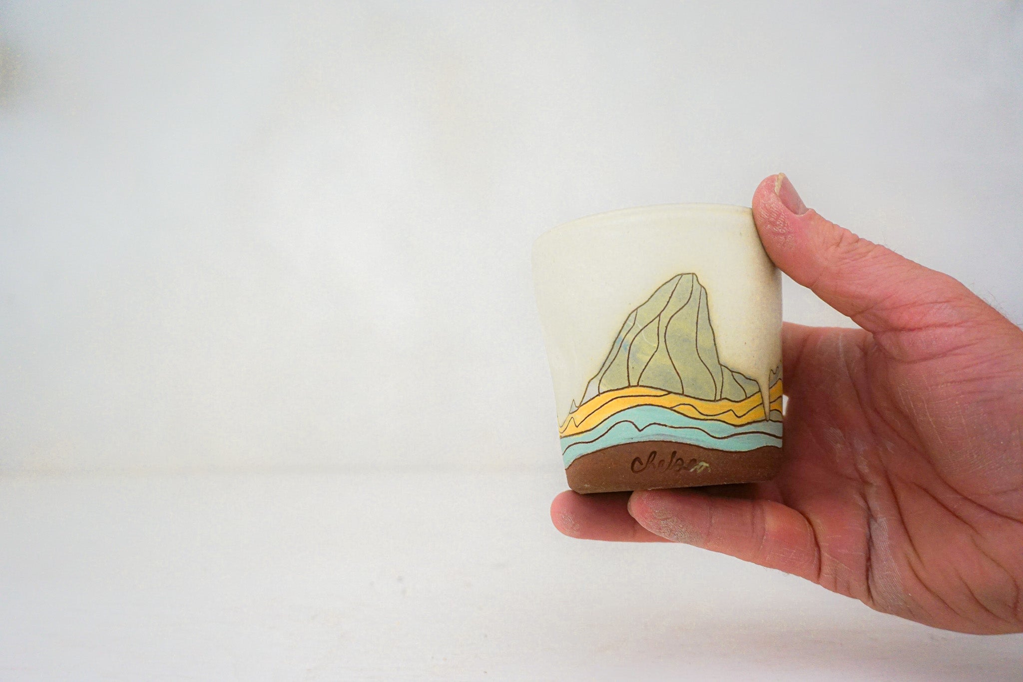 E Teton marble slipped cup in BONE