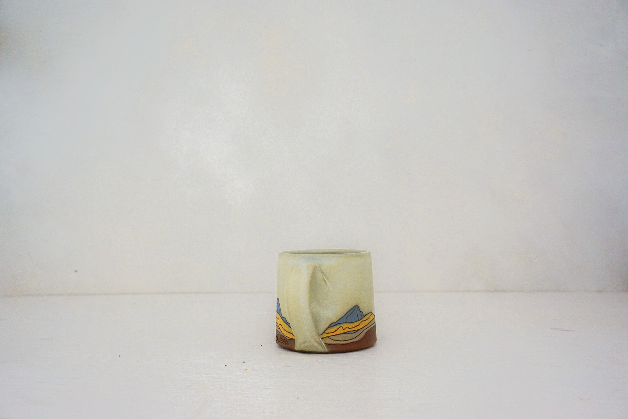 Mtn blue moon BB mug in BONE