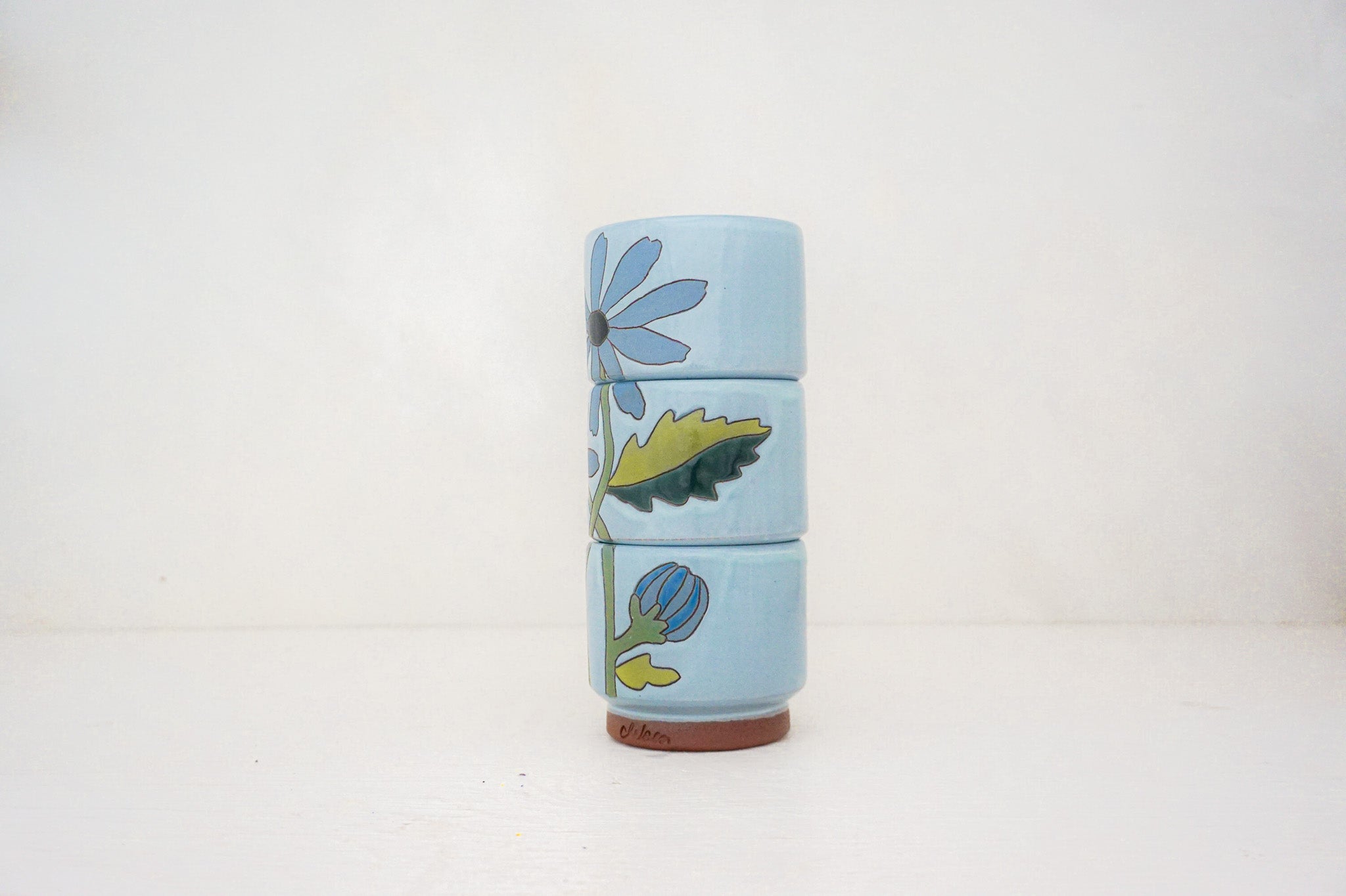 Blue flower Stacker cups in IRA