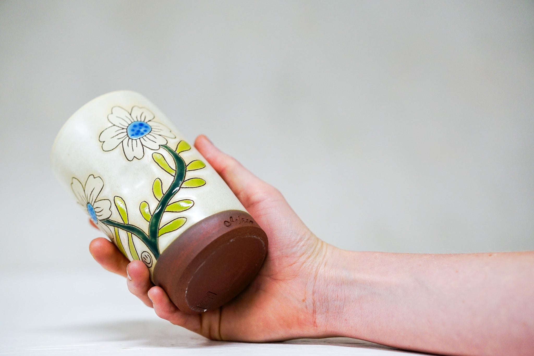 Flower cup in Bone