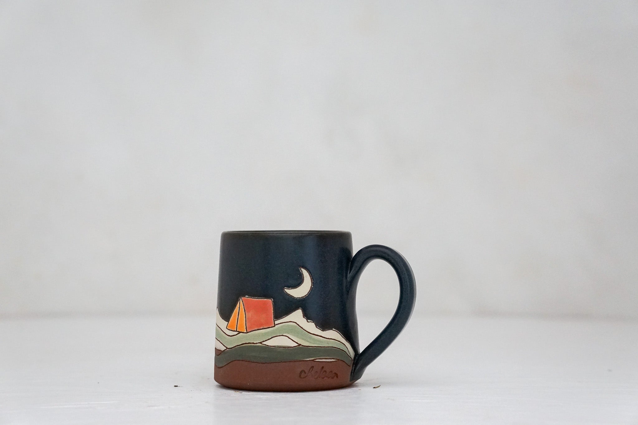 The Sliver moon camp BB mug in Darby