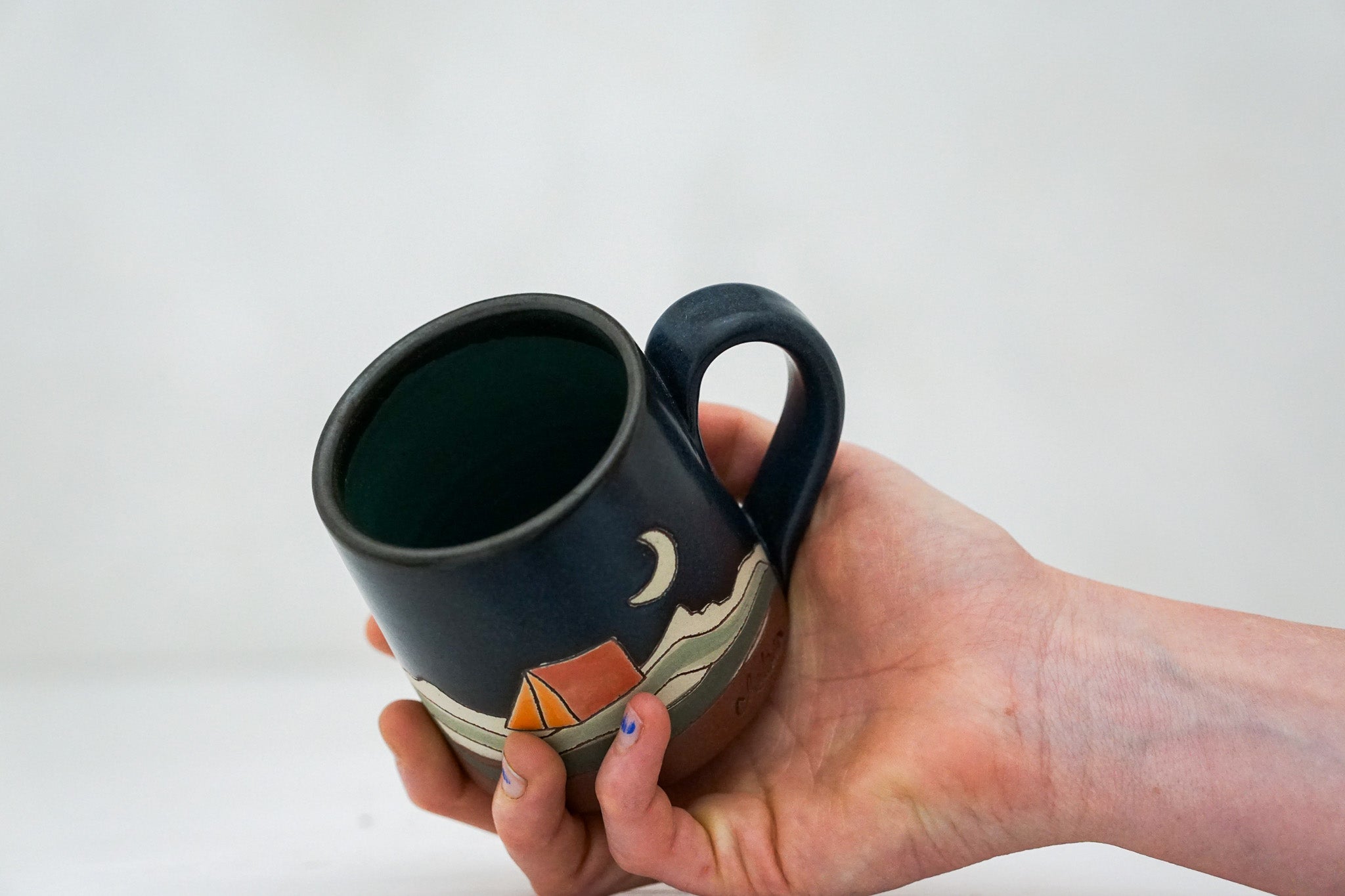 The Sliver moon camp BB mug in Darby