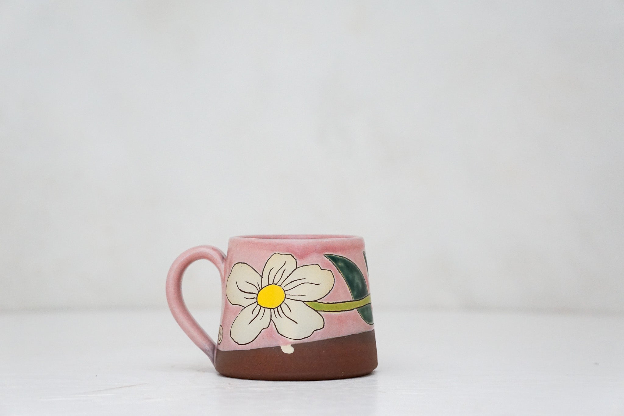 Flower shortie mug in Pink