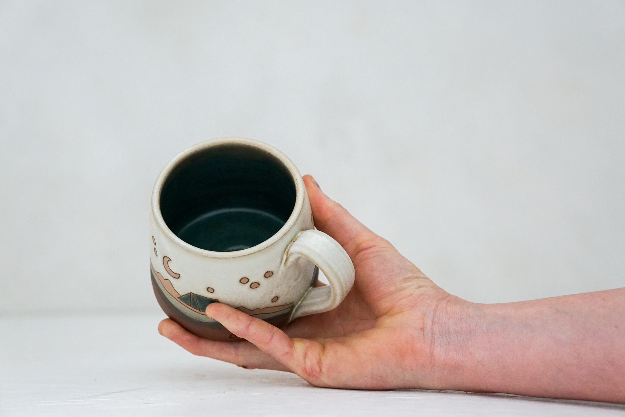 Night sky Camp shortie mug in Bone