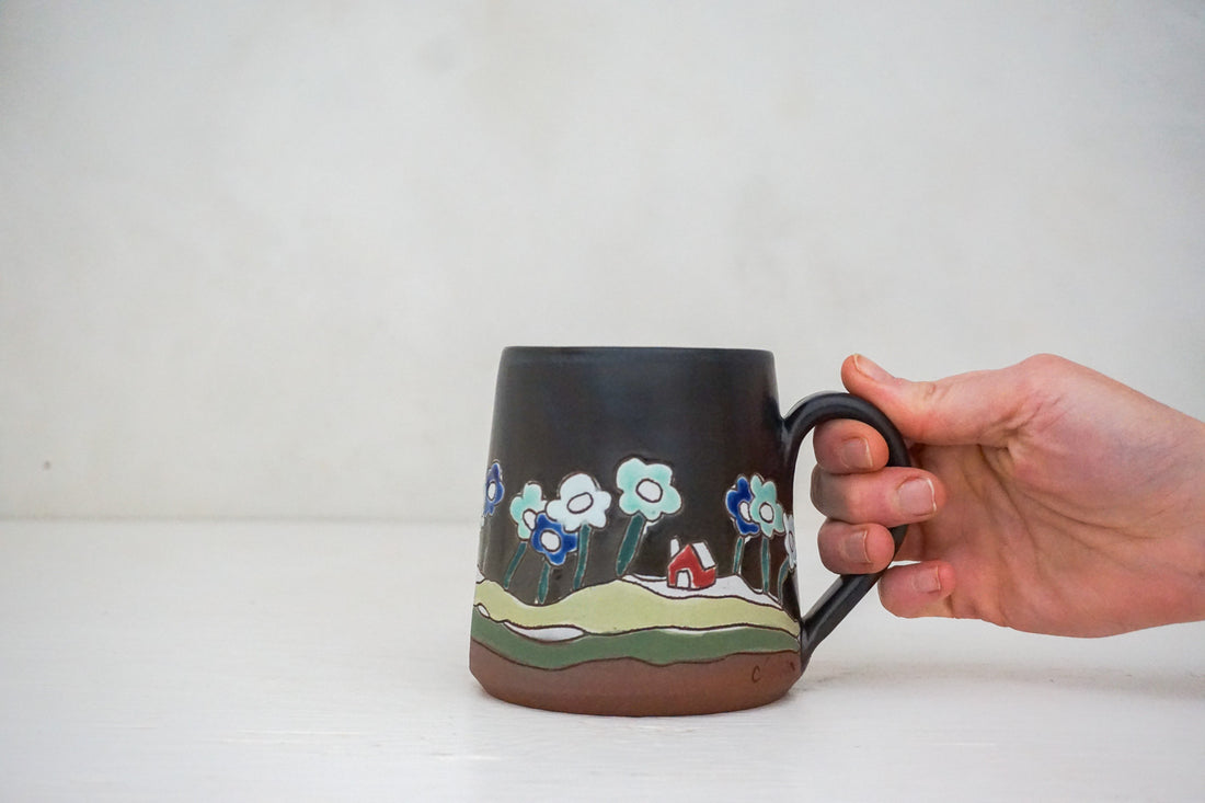 Sleepy Daisies Darby mug image 1