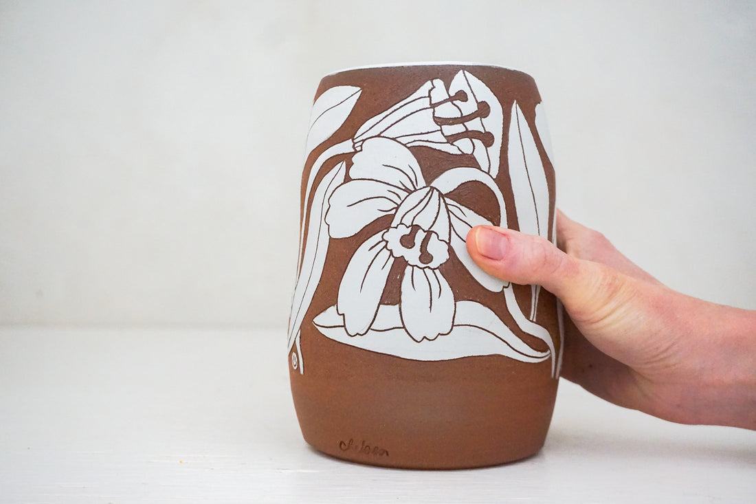 Daffodil Snow White vase image 1
