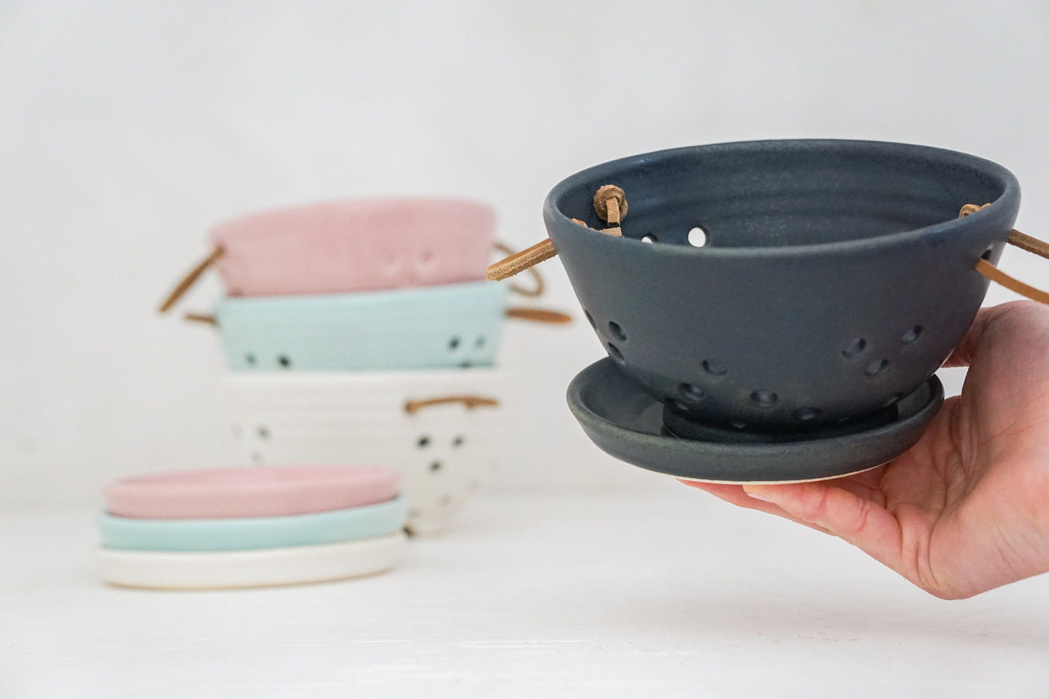 Small Berry bowl / water tray