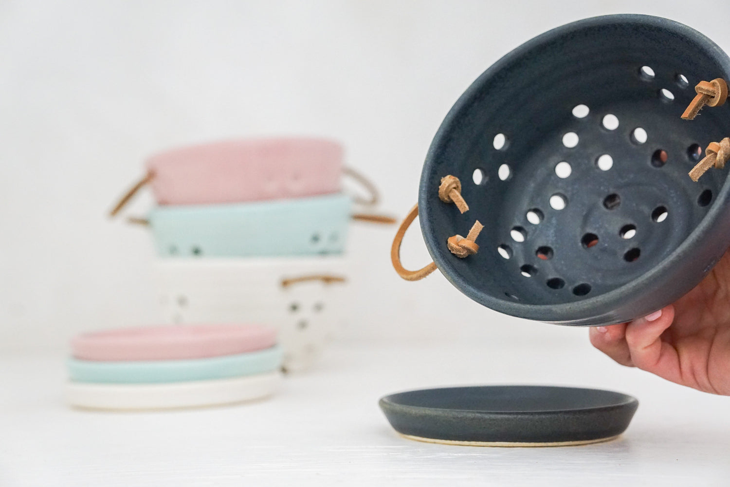 Small Berry bowl / water tray