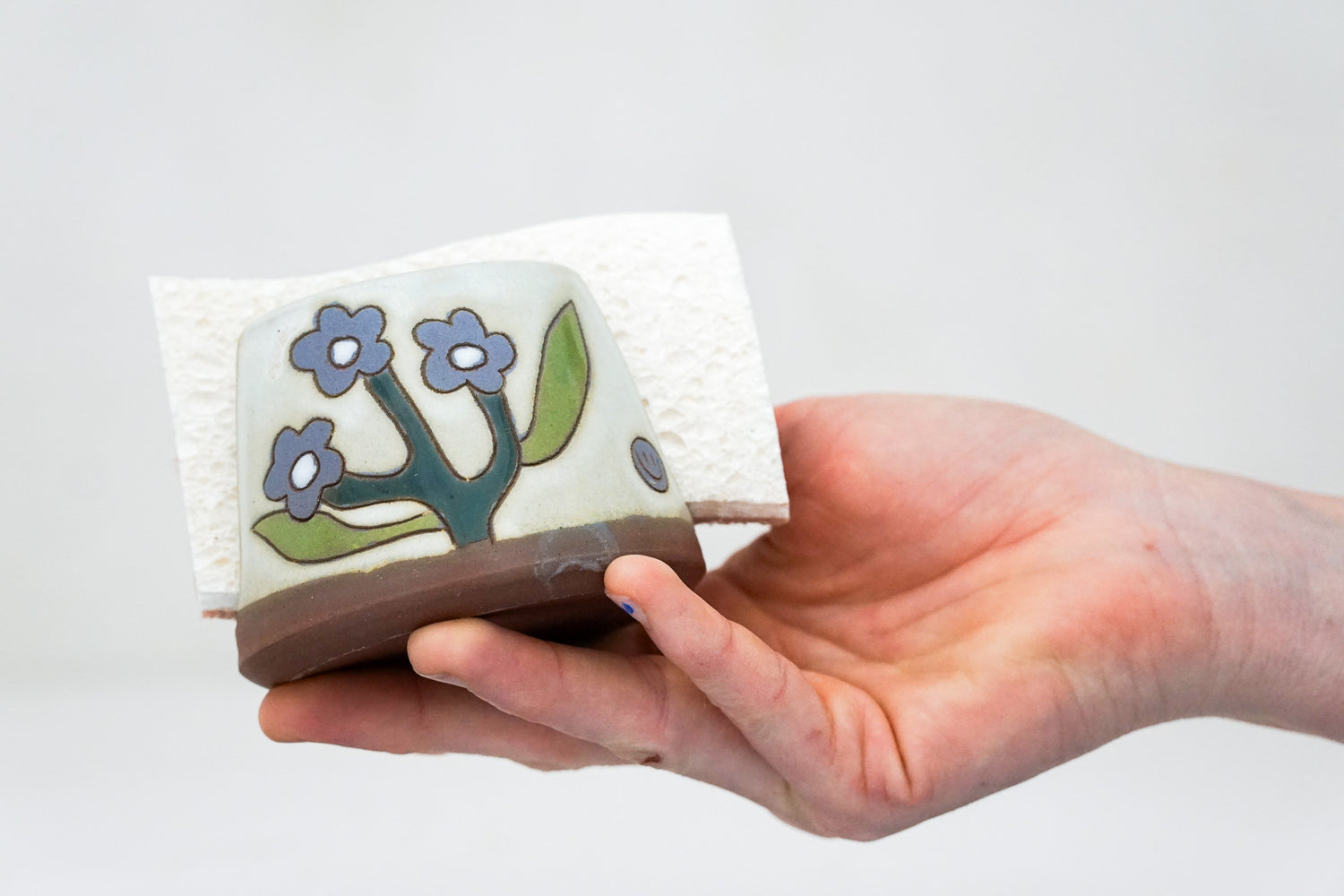 Forget-me-not sponge holder in BONE
