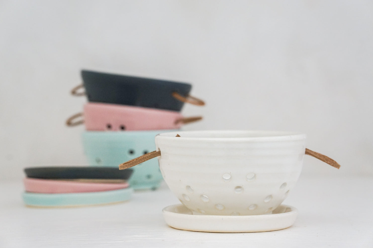 Small Berry bowl / water tray