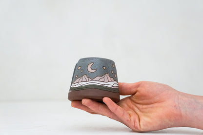 Mountain sponge holder in Stone
