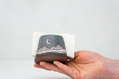 Mountain sponge holder in Stone