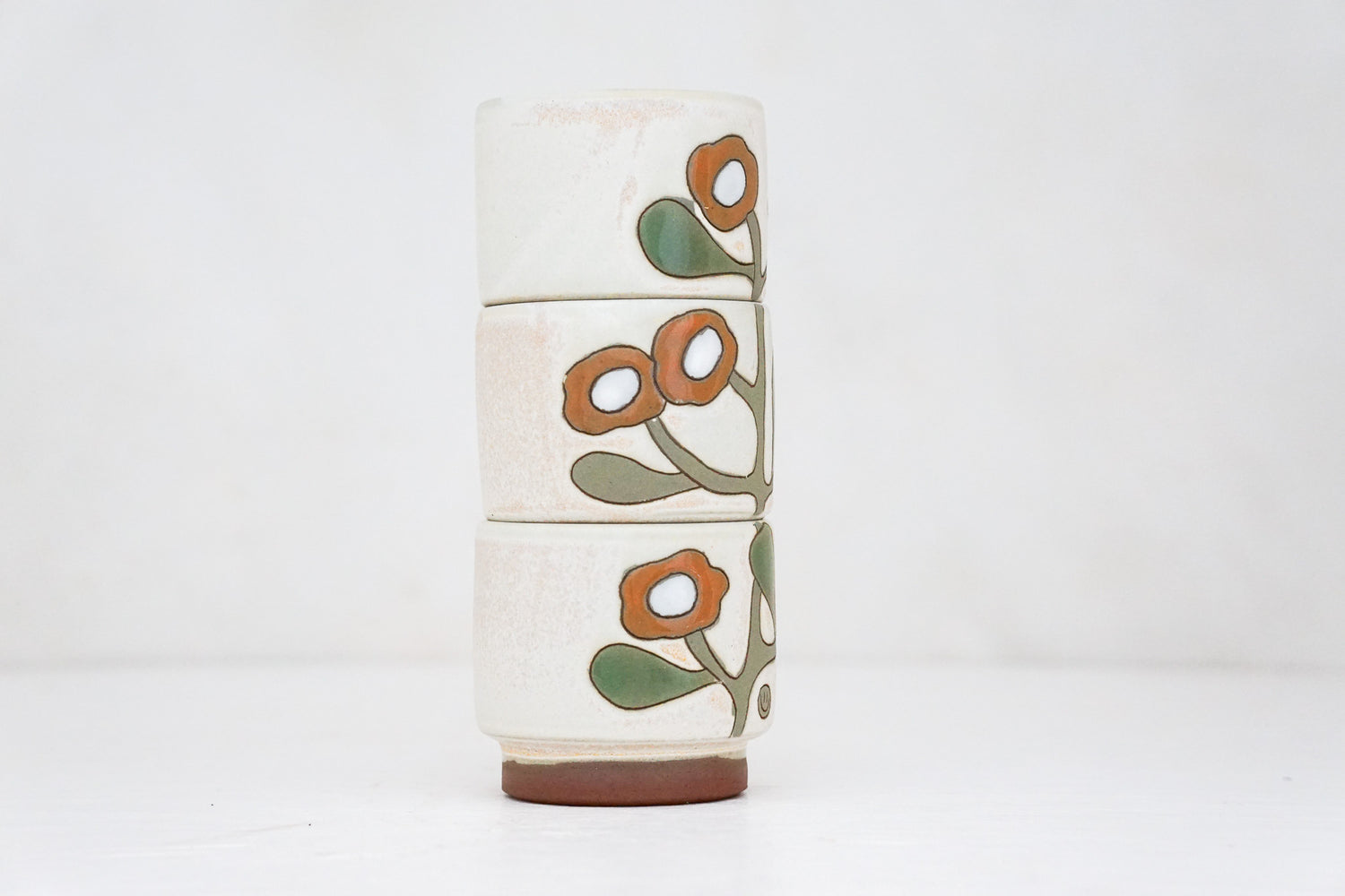 Giving vintage vibes triple stack in Bone