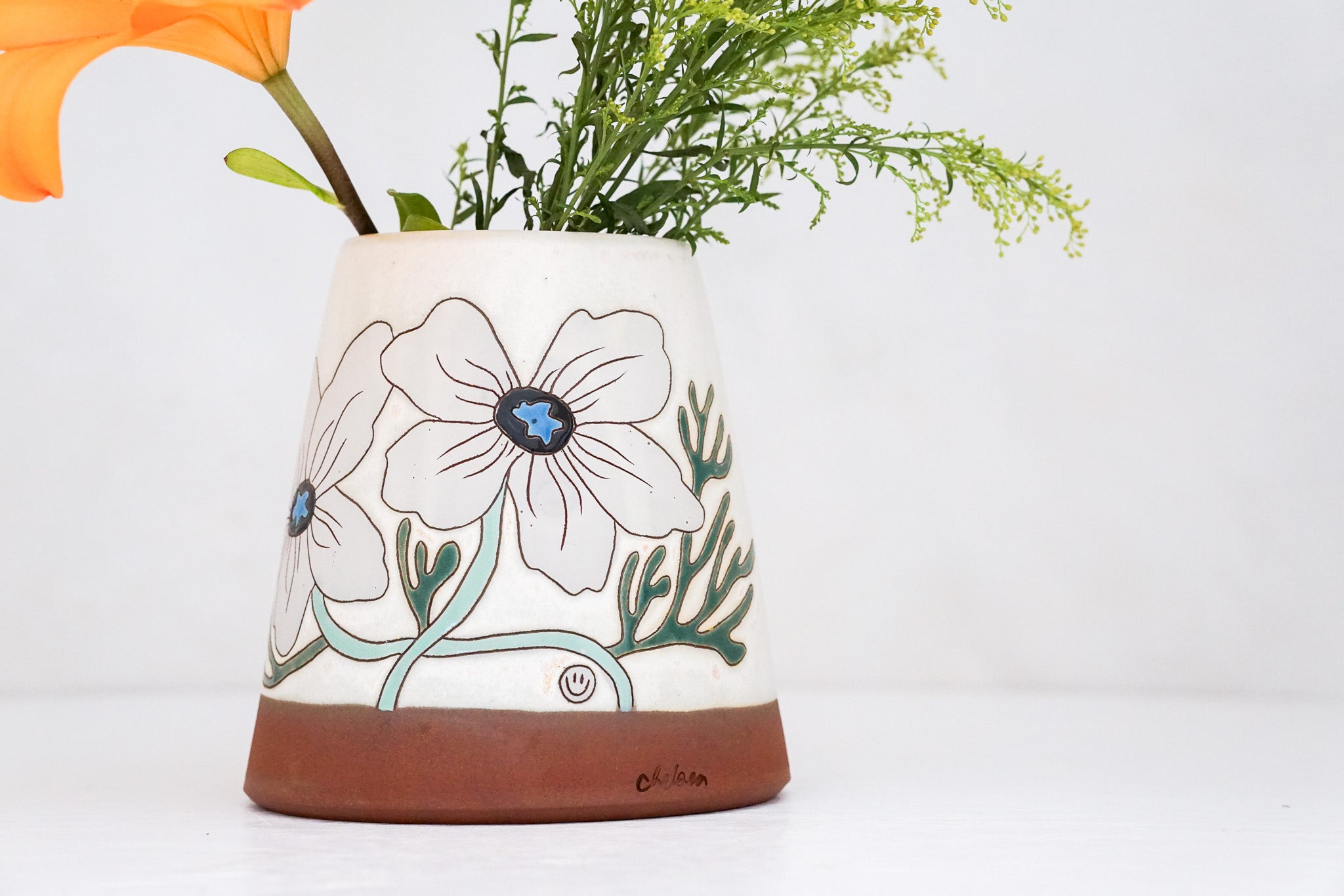 Anemone Flower Utensil Crock/ Vase in Bone