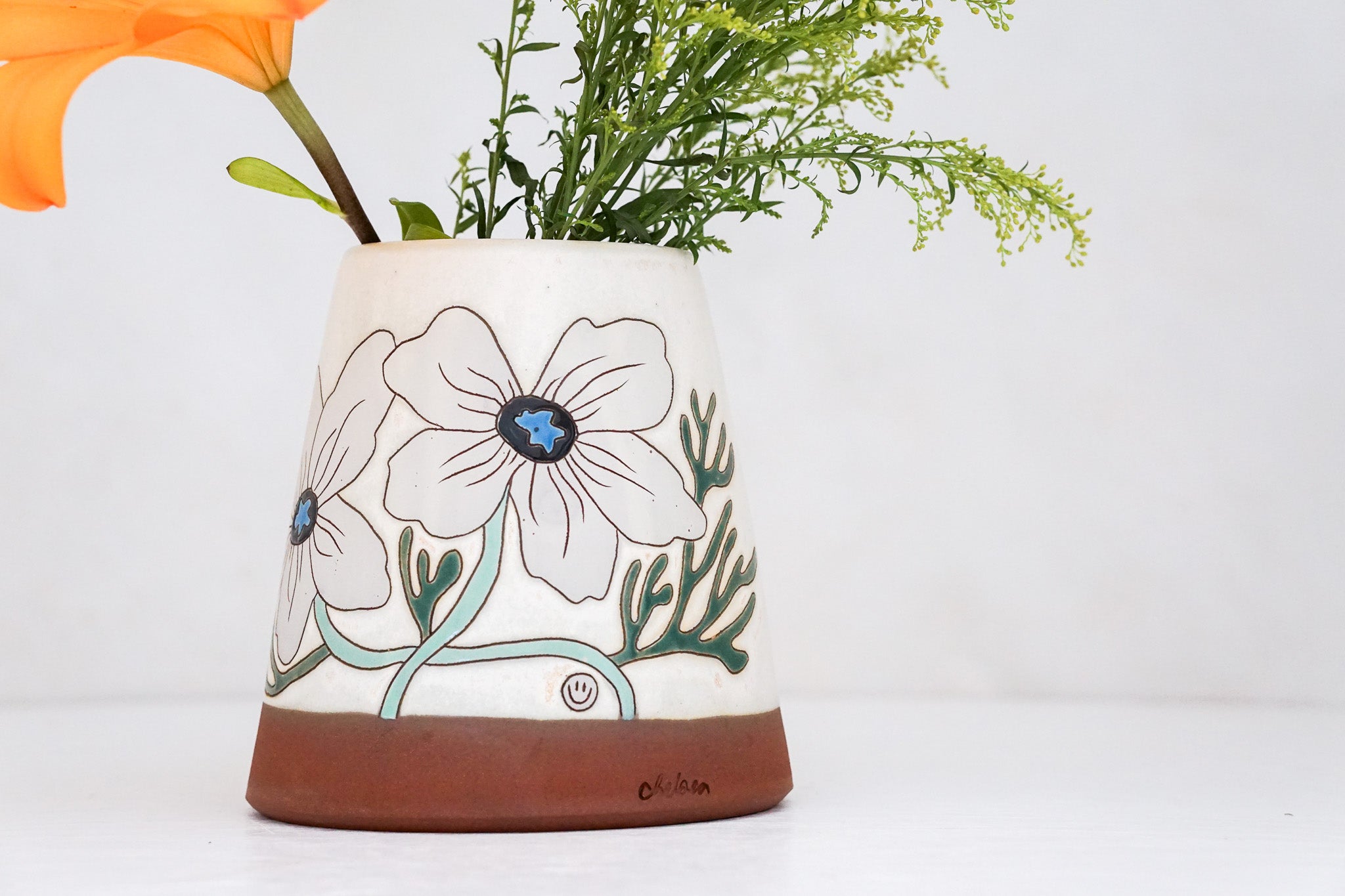 Anemone Flower Utensil Crock/ Vase in Bone