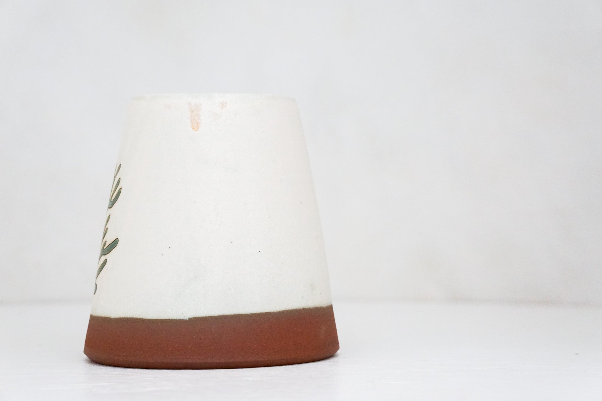 Anemone Flower Utensil Crock/ Vase in Bone