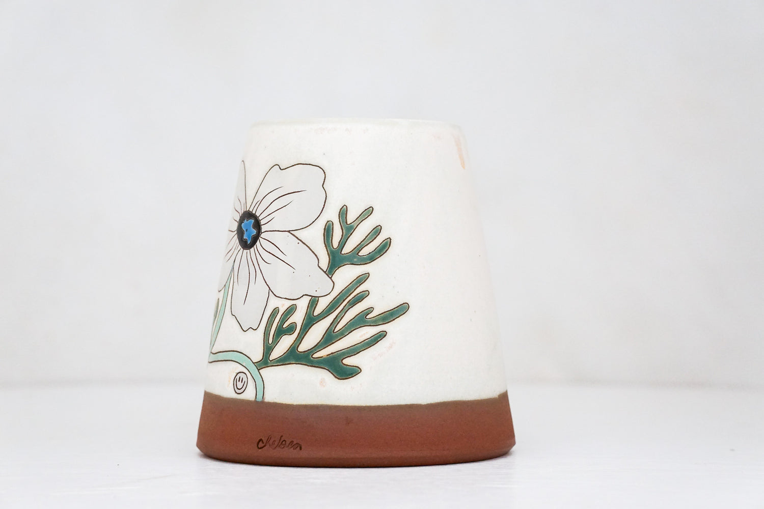 Anemone Flower Utensil Crock/ Vase in Bone