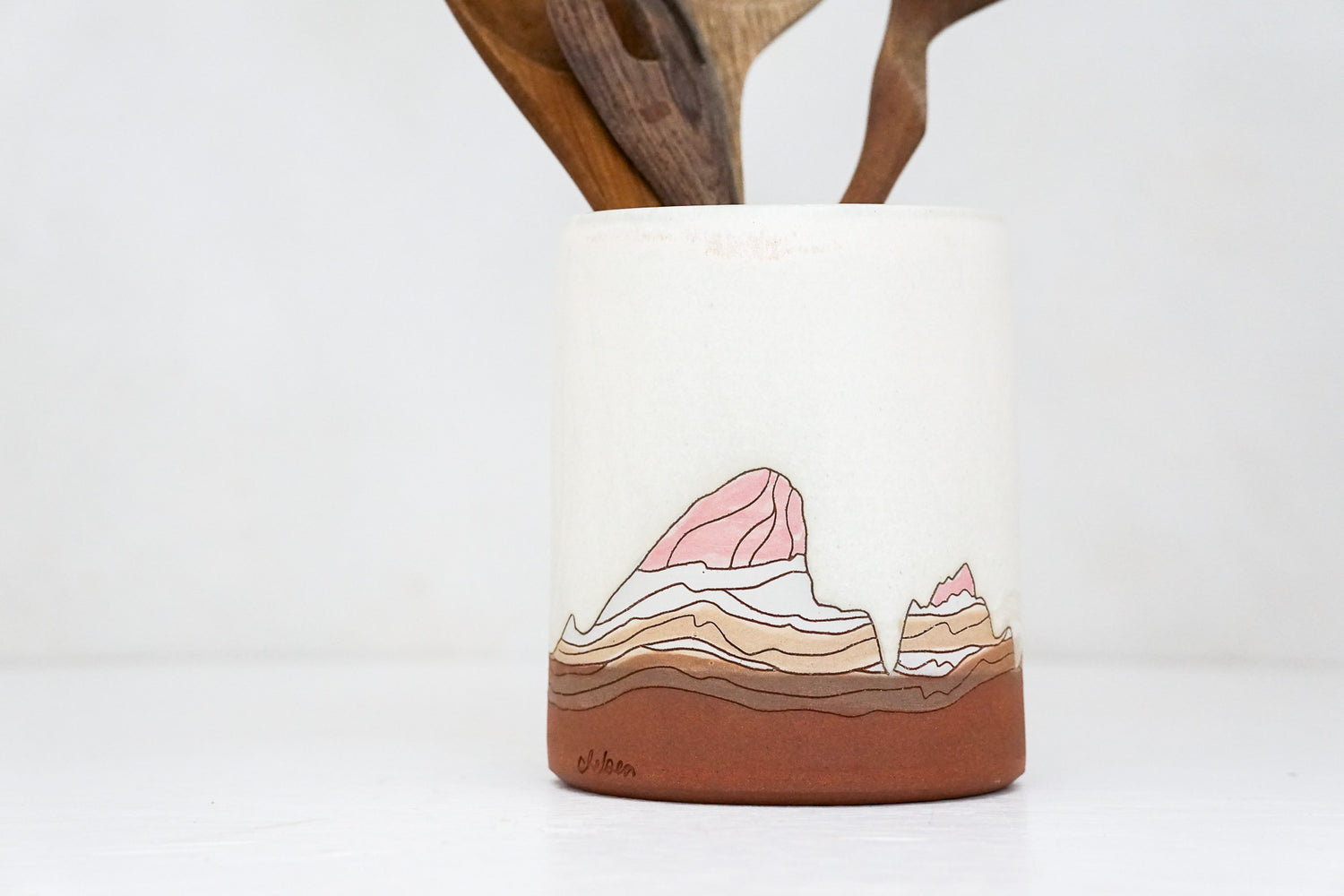E Teton Utensil Crock in Bone