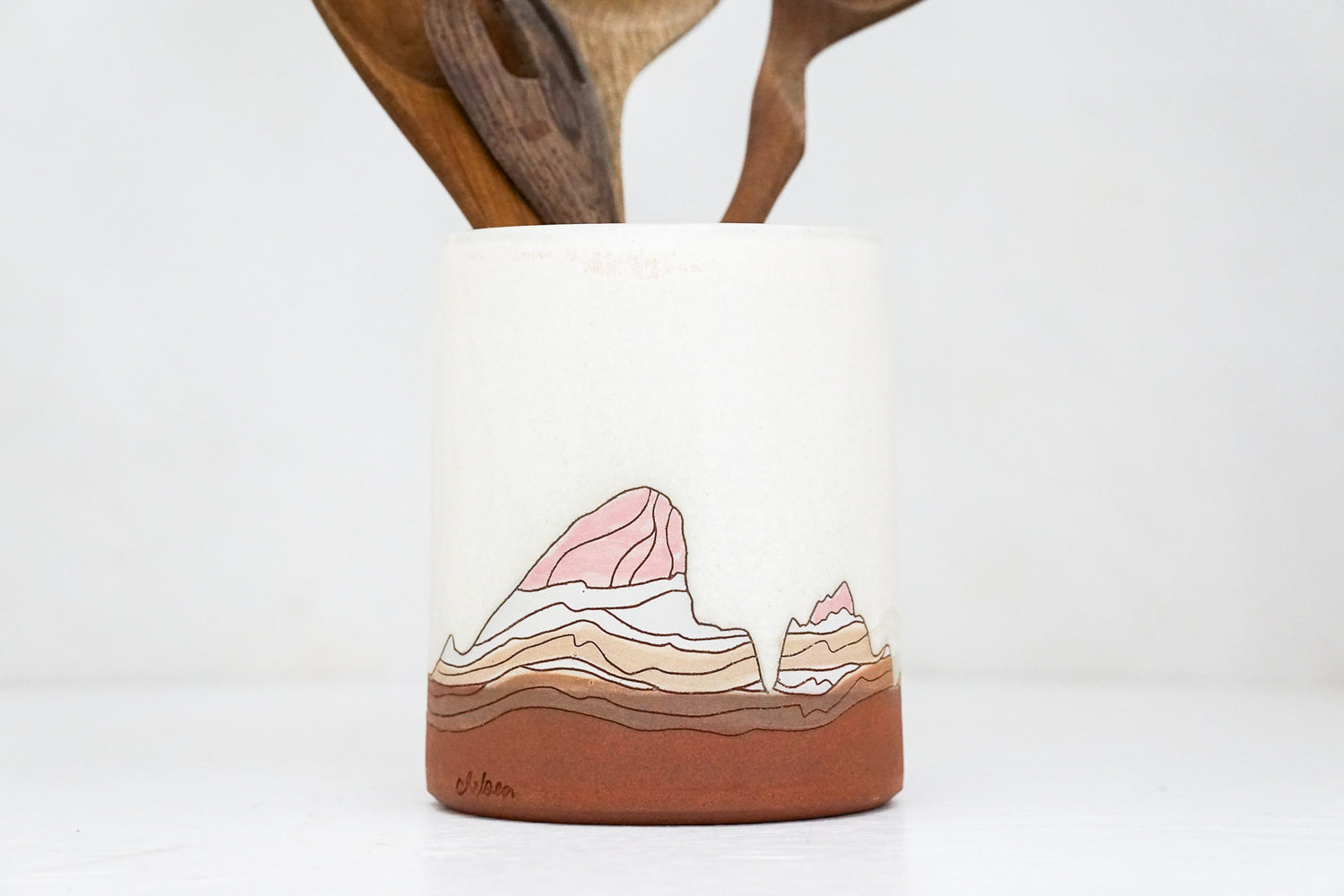 E Teton Utensil Crock in Bone