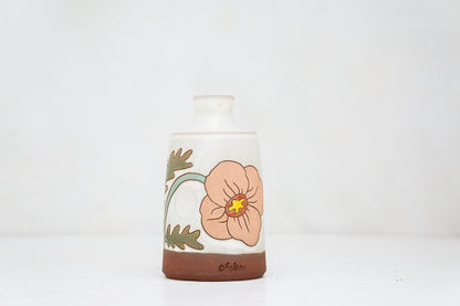 Popppy Bottle vase in Bone