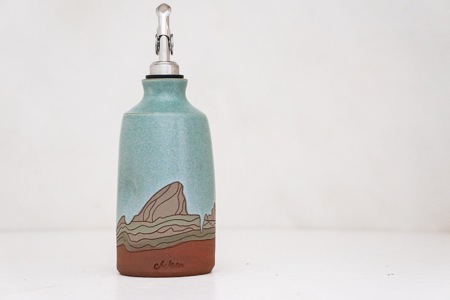 E Teton Olive oil Bottle in Lake