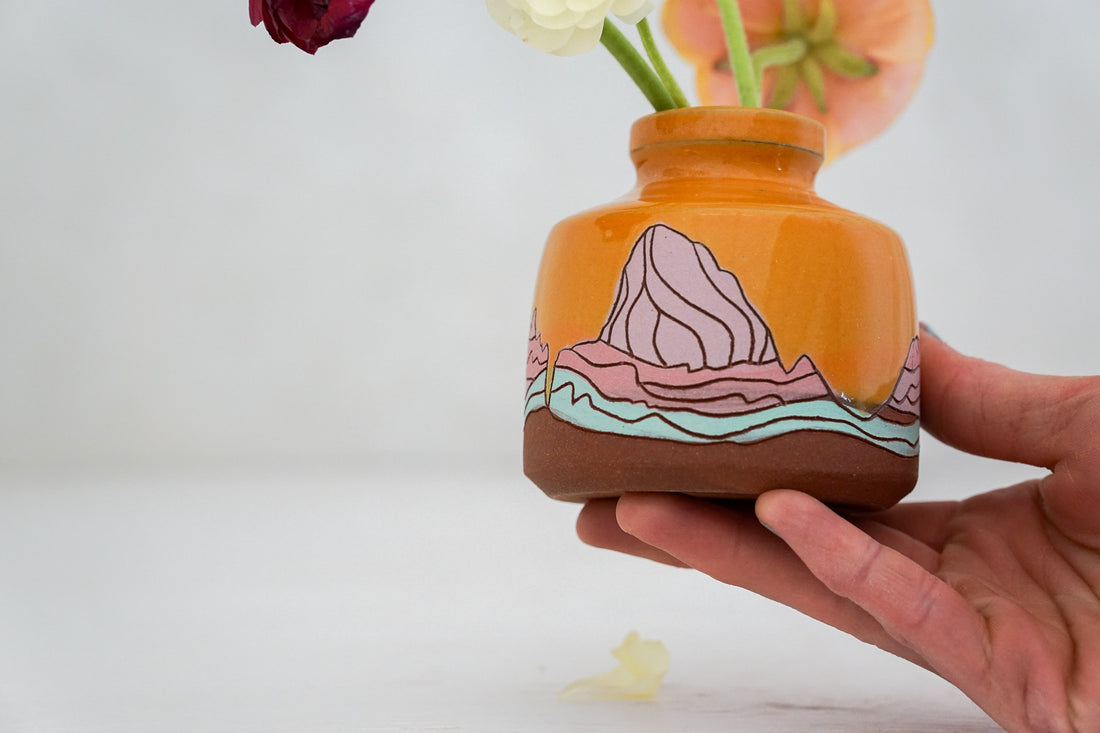 W Teton in Tang Budvase