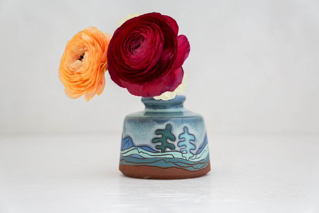 Mountain Blues &amp; Trees Budvase