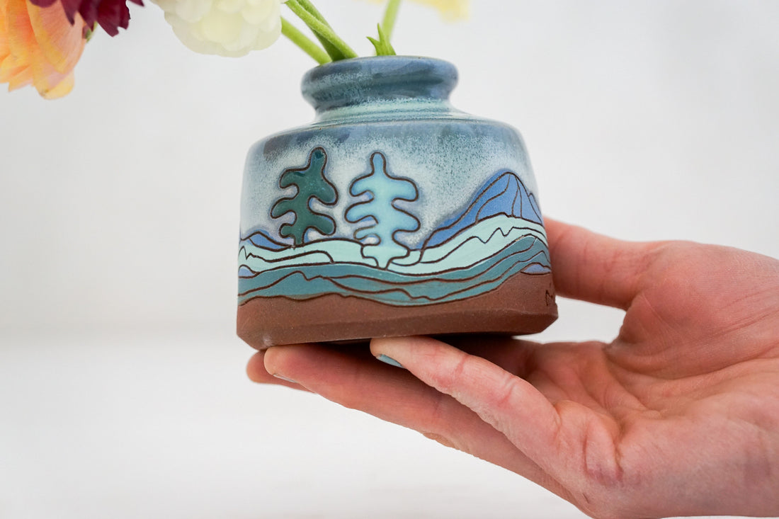 Mountain Blues &amp; Trees Budvase