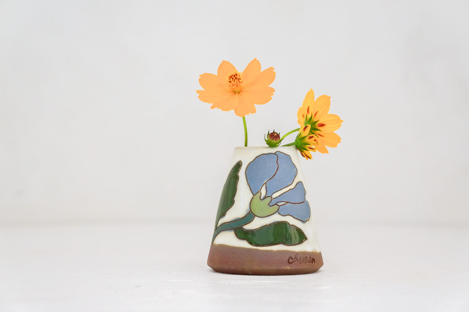 Dancing Flower Bud vase in Bone
