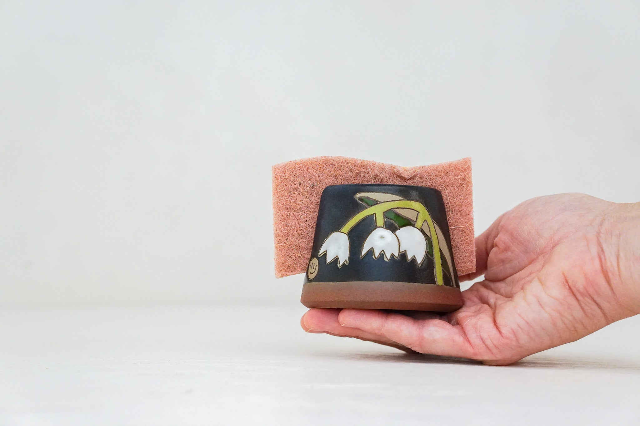 Lily of the Valley Sponge Holder in Darby