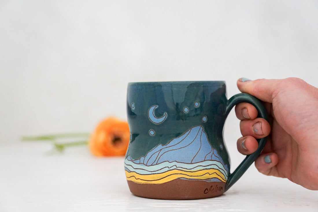 Blue moon mountain Wavy mug*
