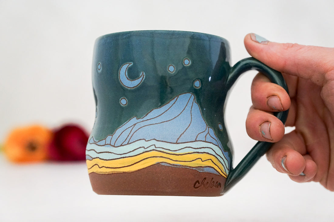 Blue moon mountain Wavy mug*