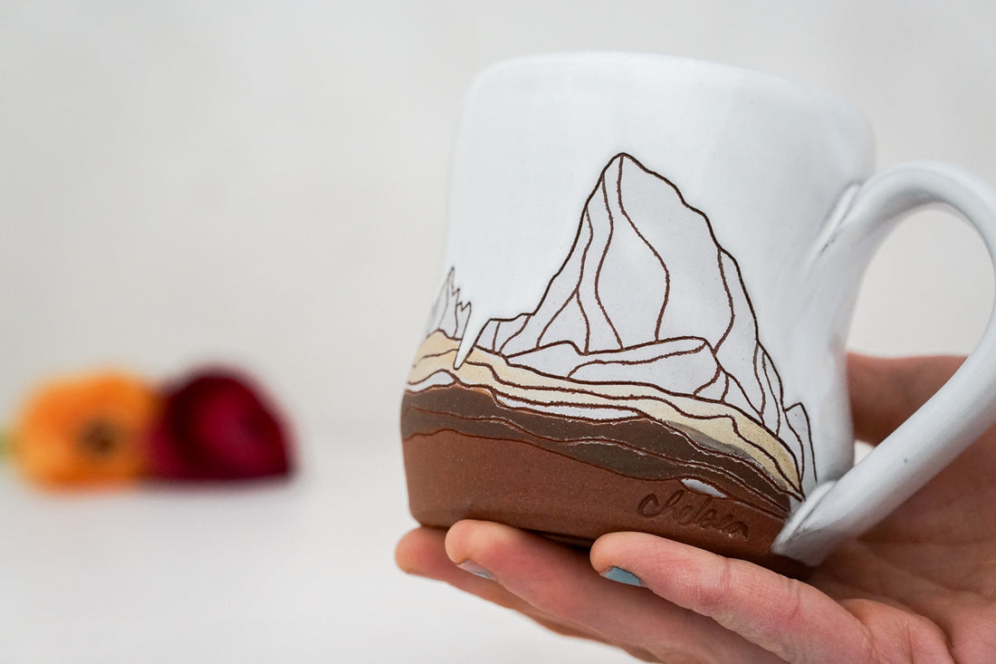 W Teton White Wavy mug