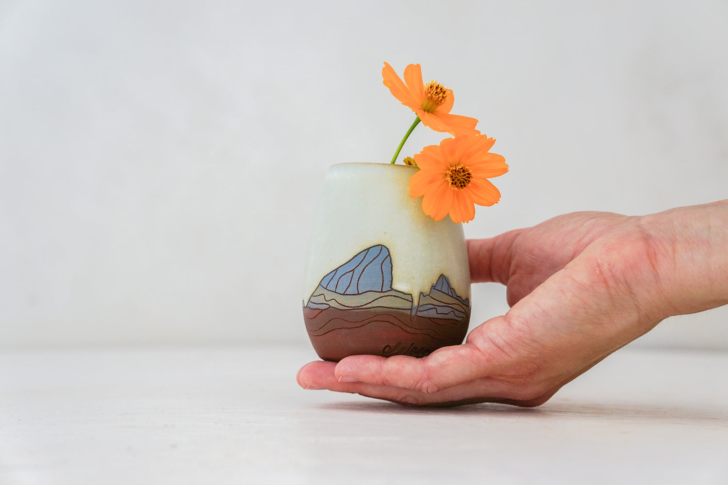 E Teton Bud vase in Bone