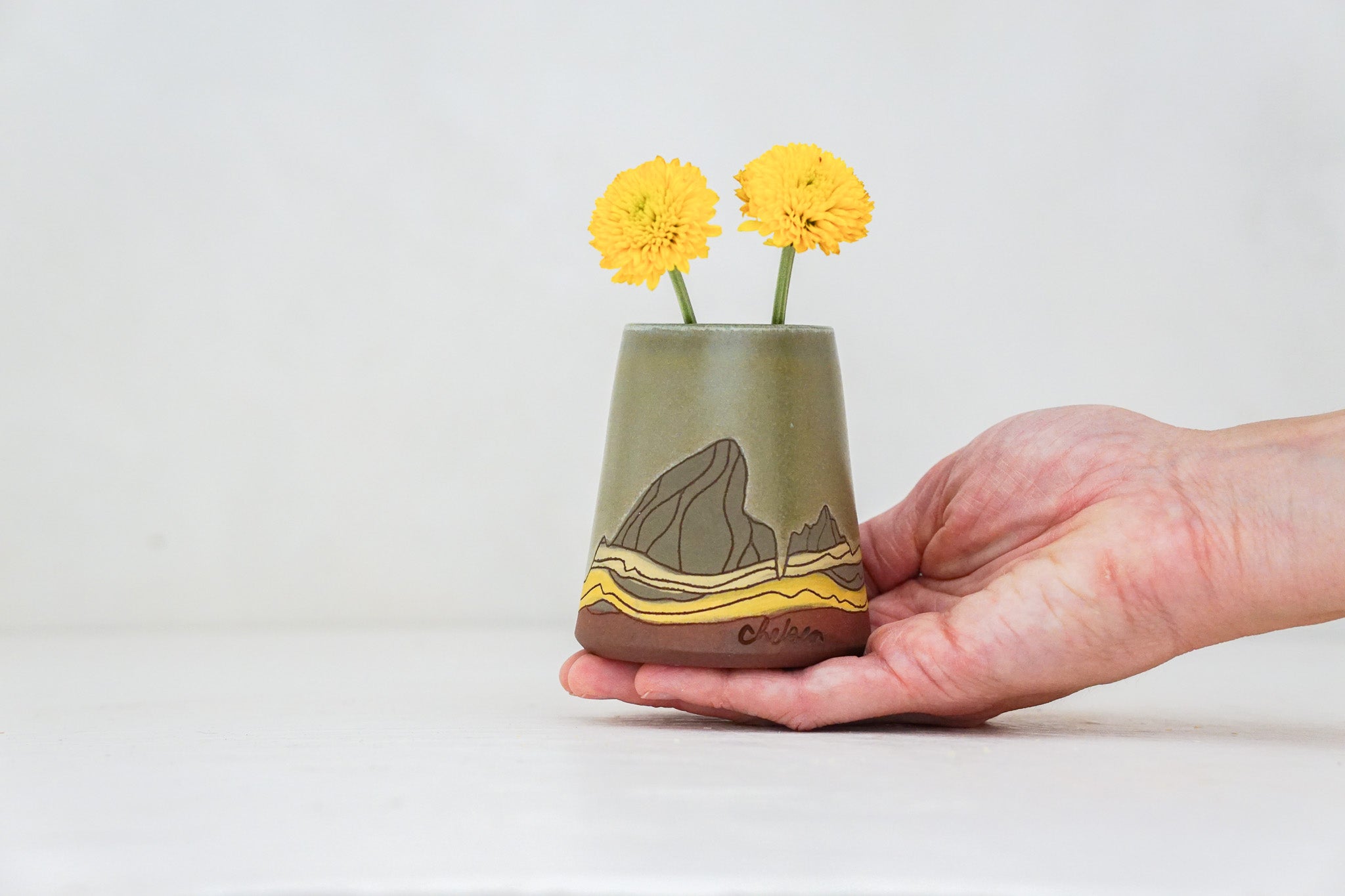 E Teton Bud vase in Sage