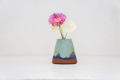 E Teton Purple Moon Bud vase in Lake