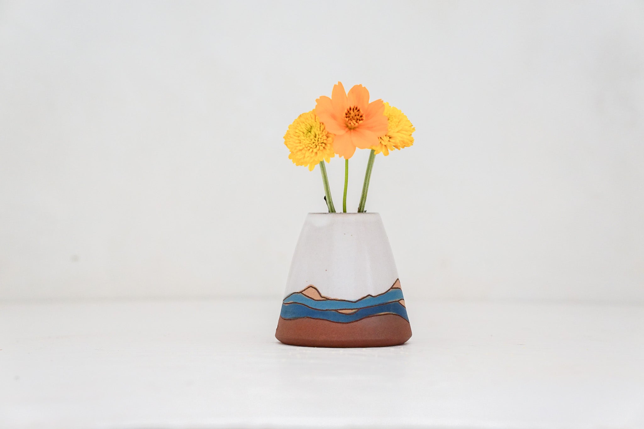 House Flower Bud vase in Bone