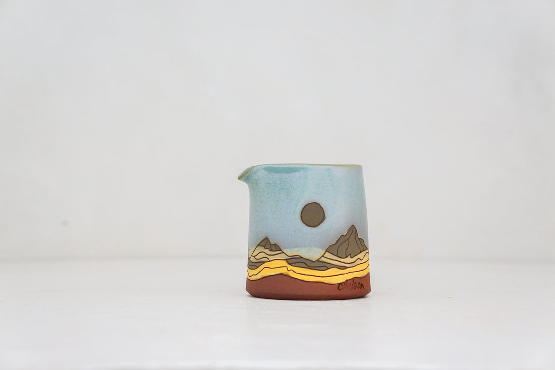 Mountain Pitcher Green in Lake