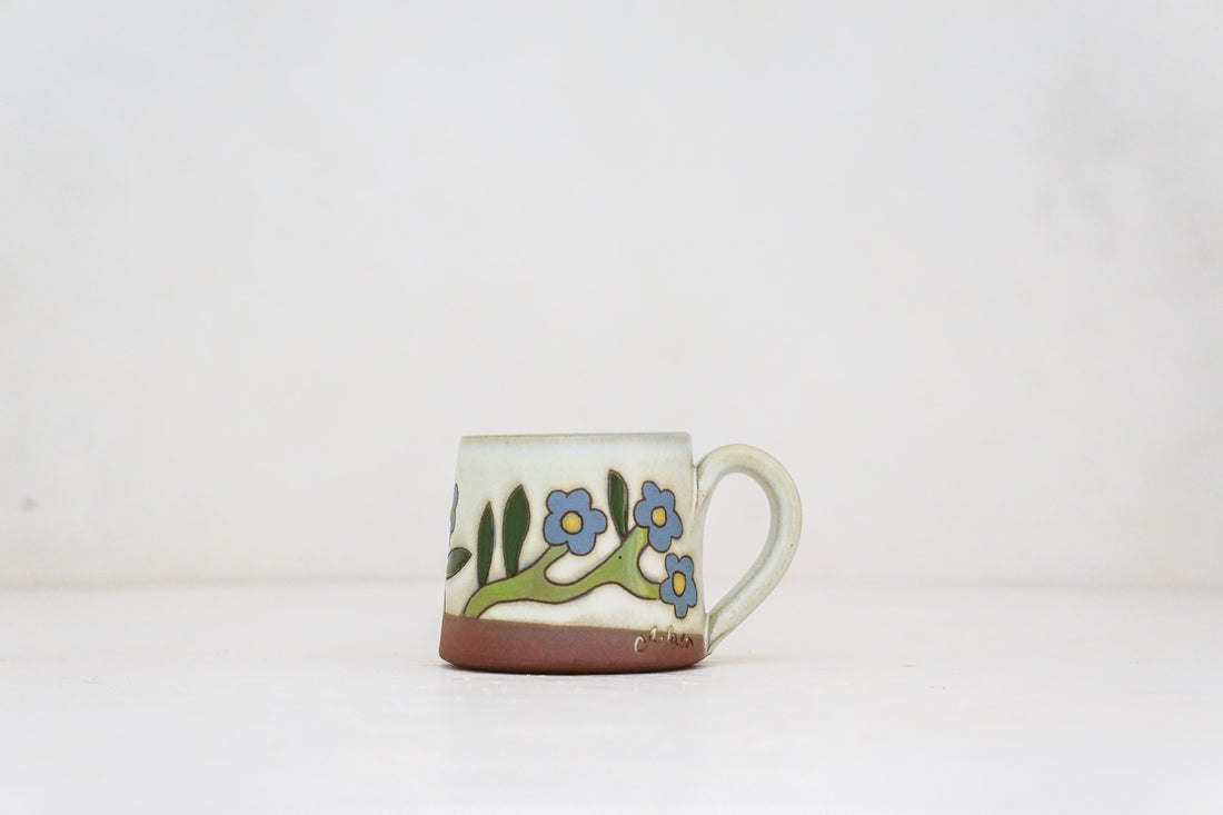 Forget-me-not BB mug in Bone