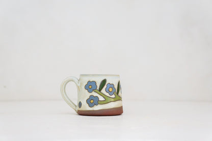 Forget-me-not BB mug in Bone