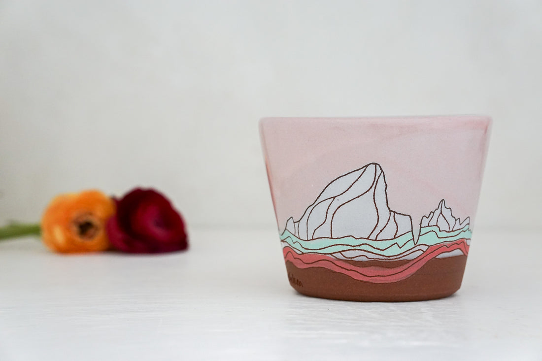 E Teton Bowl in Bubblegum, large