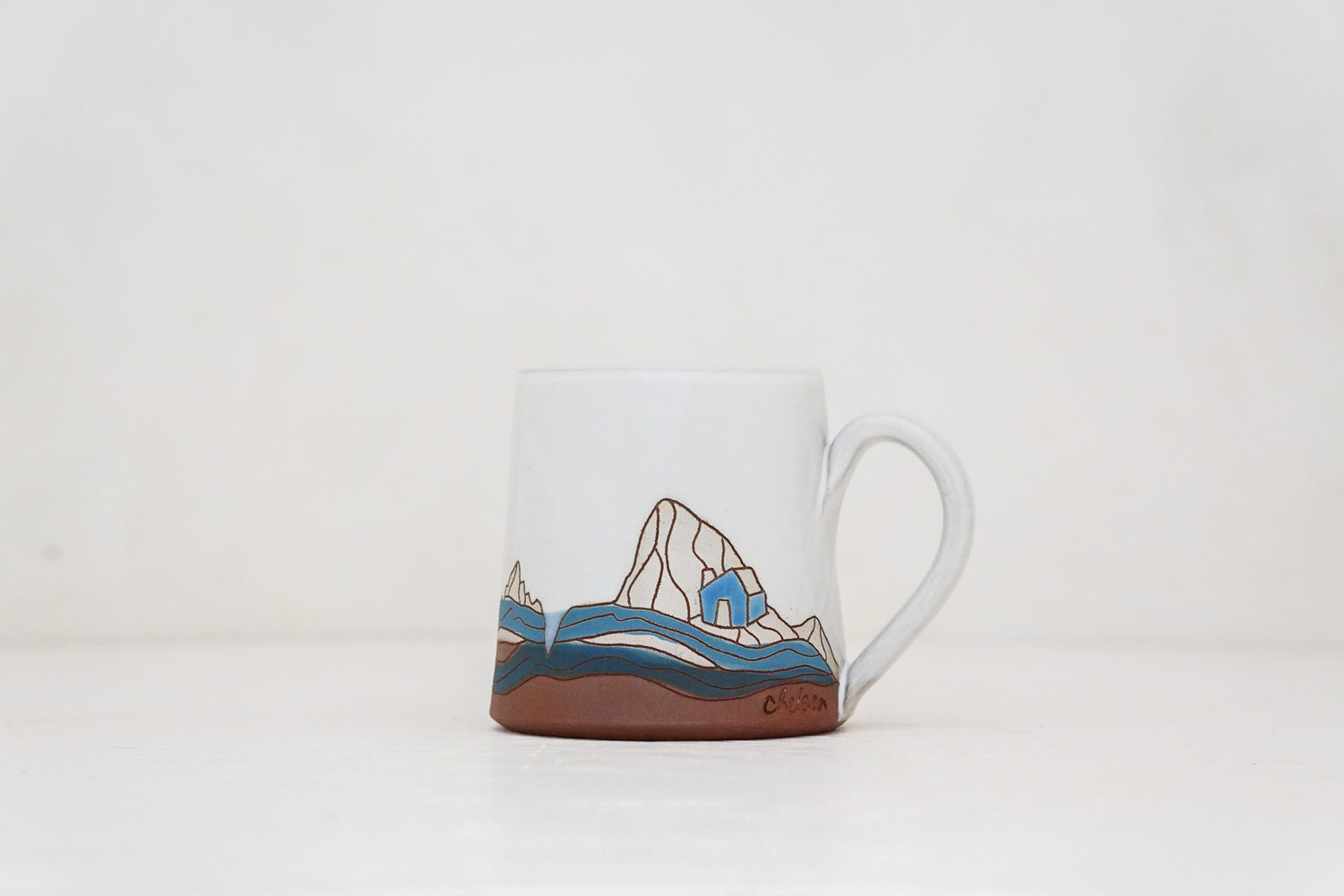 W Teton Blue House mug in White