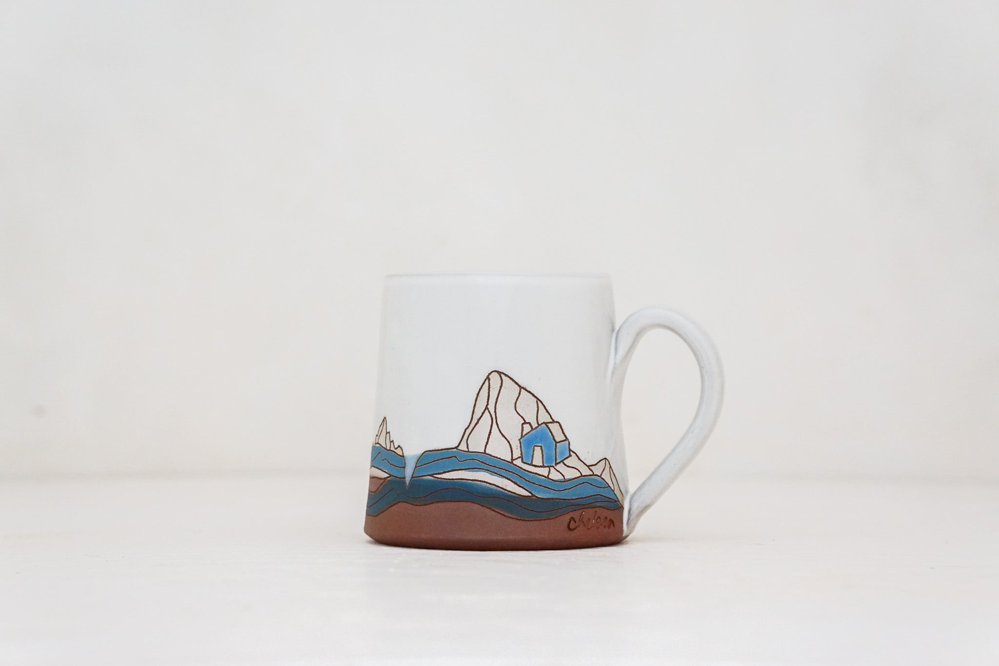 W Teton Blue House mug in White