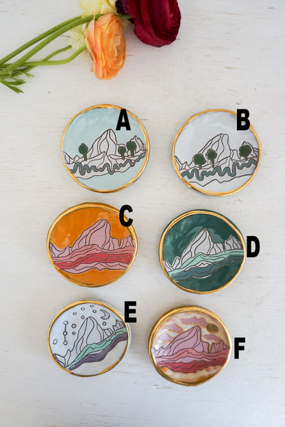 E Teton colored slip GOLD Ring Dish