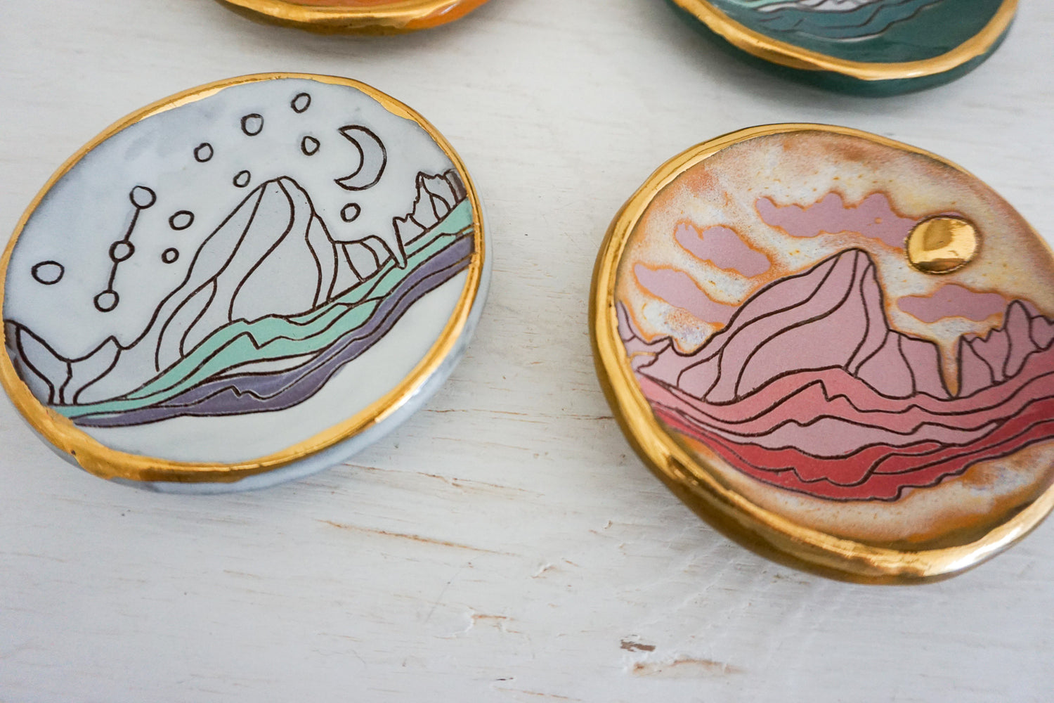 E Teton colored slip GOLD Ring Dish