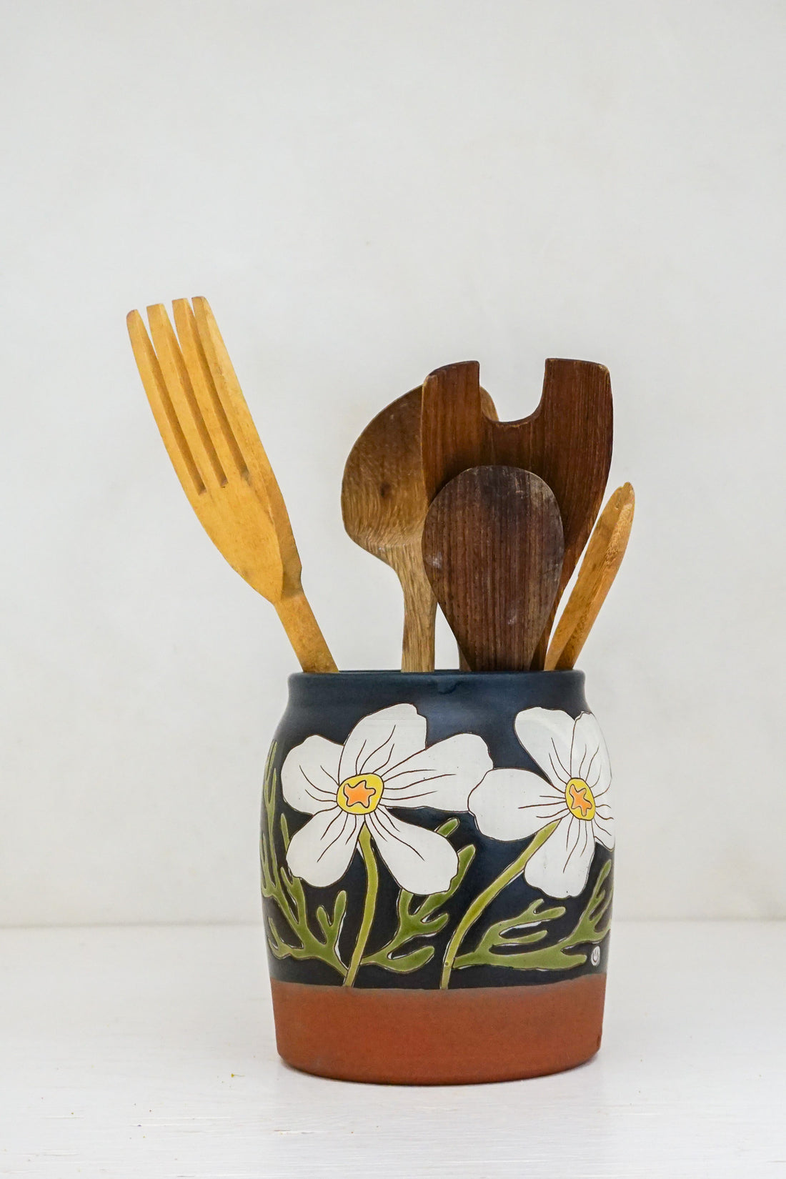 White Cosmo Utensil Holder in Darby
