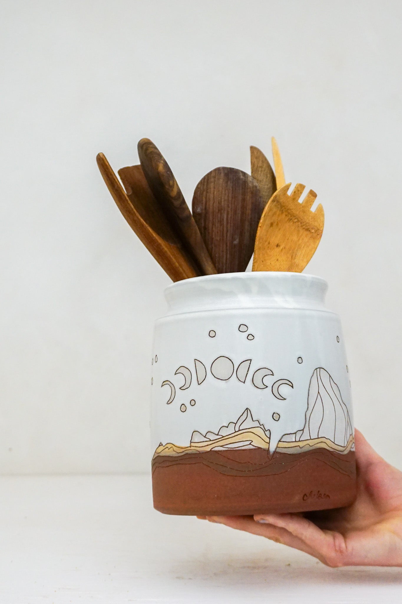 W Teton Moon Phase Utensil Holder in White