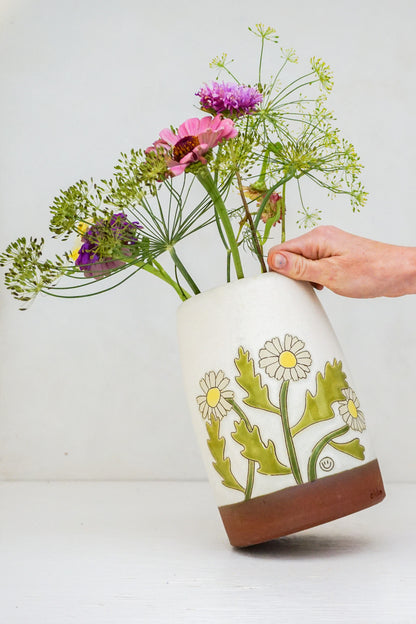Daisy Flower Vase in Bone